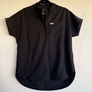 FIGS Women’s Andes Half-Zip Scrub Top
(Technical Collection – discontinued)